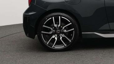 Mini Cooper SE JCW — photo 11