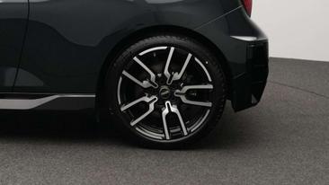 Mini Cooper SE JCW — photo 12