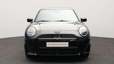 Mini Cooper SE JCW — photo 16