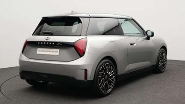 Mini Electric Favoured Cooper SE — photo 4
