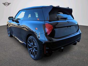 Mini Cooper E JCW — photo 7