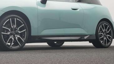 Mini Cooper E JCW — photo 18