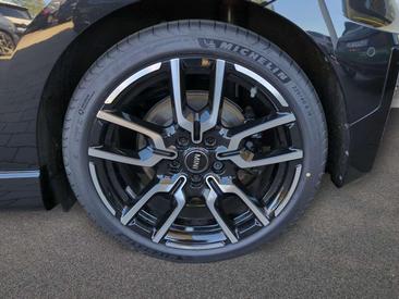 Mini Cooper E JCW — photo 11