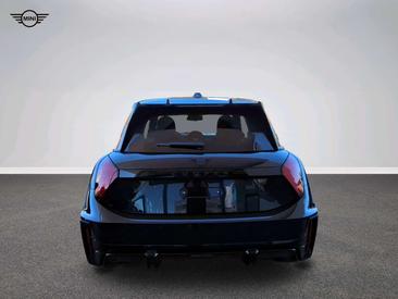 Mini Cooper E JCW — photo 19