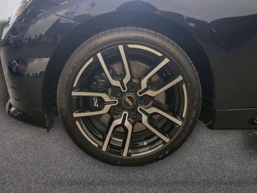Mini Cooper E JCW — photo 10