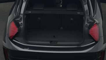 Mini Cooper SE JCW — photo 25