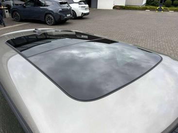 Mini Electric Classic Cooper SE — photo 11