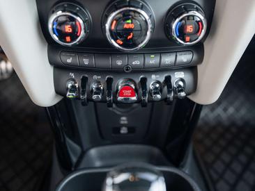 Mini Cabriolet Cabriolet John Cooper Works — photo 18