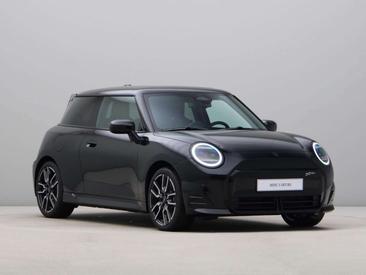 Mini Cooper E JCW — photo 2