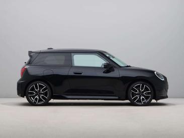 Mini Cooper E JCW — photo 4