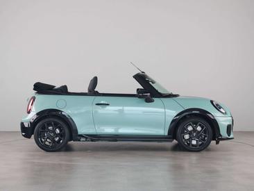 Mini Cabrio JCW Cooper — photo 7