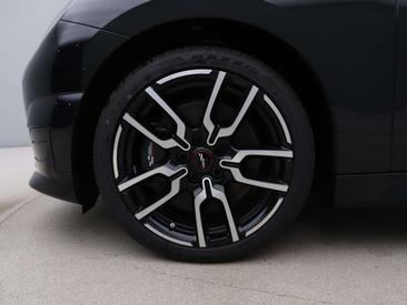 Mini Cooper E JCW — photo 9
