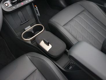 Mini Cabrio JCW Cooper — photo 16