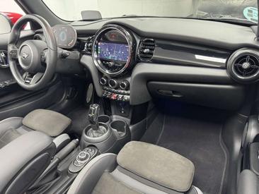 Mini Cabrio John Cooper Works — photo 12