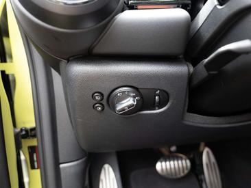 Mini Cabrio JCW John Cooper Works — photo 24