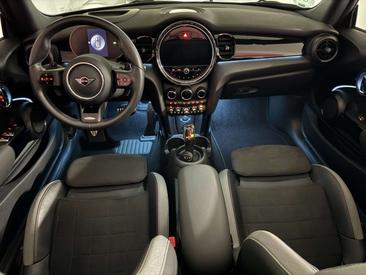 Mini Cabrio John Cooper Works — photo 21