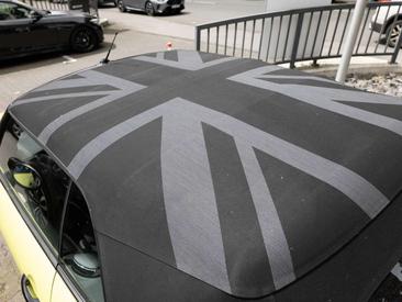 Mini Cabrio JCW John Cooper Works — photo 27