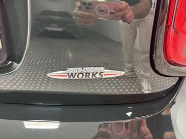 Mini Cabrio John Cooper Works — photo 40