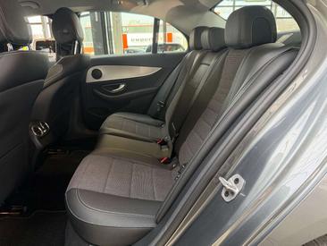 Mercedes Classe E 300 — photo 11