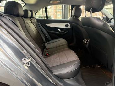 Mercedes Classe E 300 — photo 13