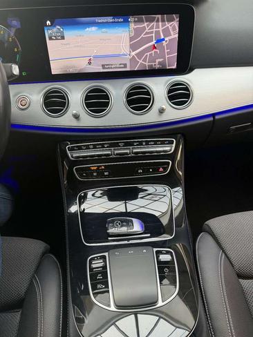 Mercedes Classe E 300 — photo 16