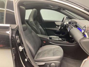 Mercedes CLA 200 AMG Line — photo 16