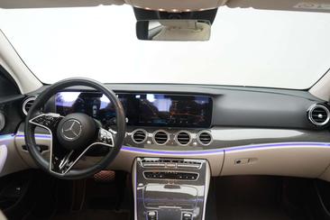 Mercedes Classe E 300 — photo 17