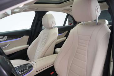 Mercedes Classe E 300 — photo 19