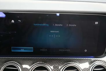 Mercedes Classe E 300 — photo 41