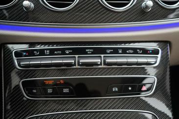 Mercedes Classe E 300 — photo 43