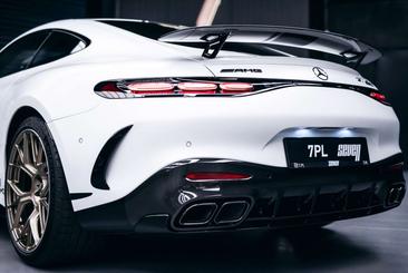 Mercedes AMG GT 63 Premium Plus — photo 11