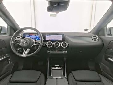Mercedes EQA — photo 6