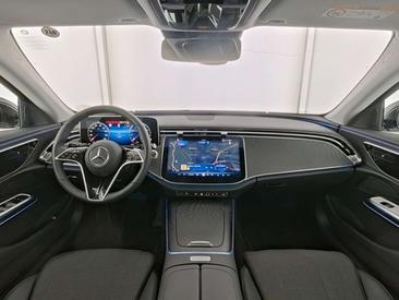 Mercedes Classe E 200 AVANTGARDE — photo 3