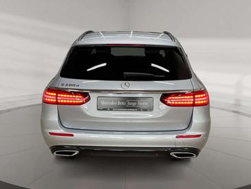Mercedes Classe E 200 Night Edition — photo 4