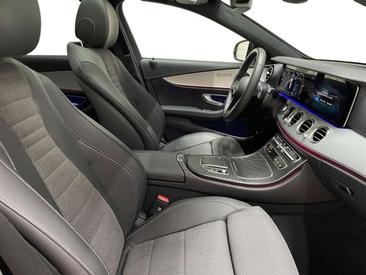 Mercedes Classe E 200 Night Edition — photo 8