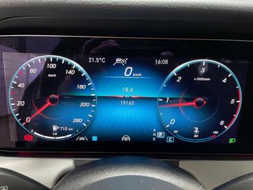 Mercedes Classe E 200 Night Edition — photo 12