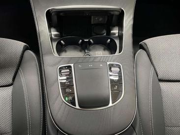 Mercedes Classe E 200 Night Edition — photo 15