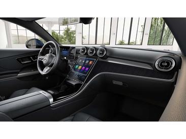 Mercedes CLE 200 — photo 10