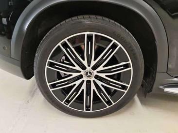 Mercedes EQE 350 AMG Line — photo 11