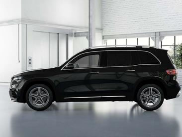 Mercedes GLB 200 AMG Line — photo 3