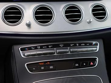 Mercedes Classe E 300 Business — photo 28