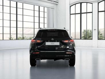 Mercedes GLA 200 Night Edition — photo 5