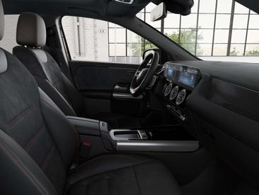 Mercedes GLA 200 Night Edition — photo 7