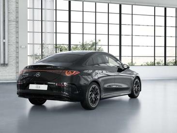 Mercedes CLA 200 AMG Line — photo 2