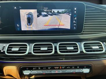 Mercedes GLE 400 AMG Line — photo 15