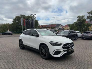 Mercedes GLA 220 Night Edition — photo 8