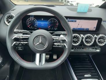 Mercedes GLA 220 Night Edition — photo 12