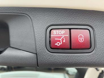 Mercedes GLA 220 Night Edition — photo 17
