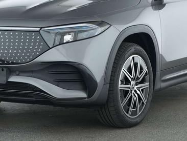 Mercedes EQB 350 Night Edition — photo 3