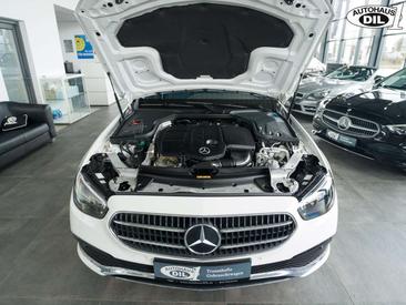Mercedes Classe E 300 — photo 22